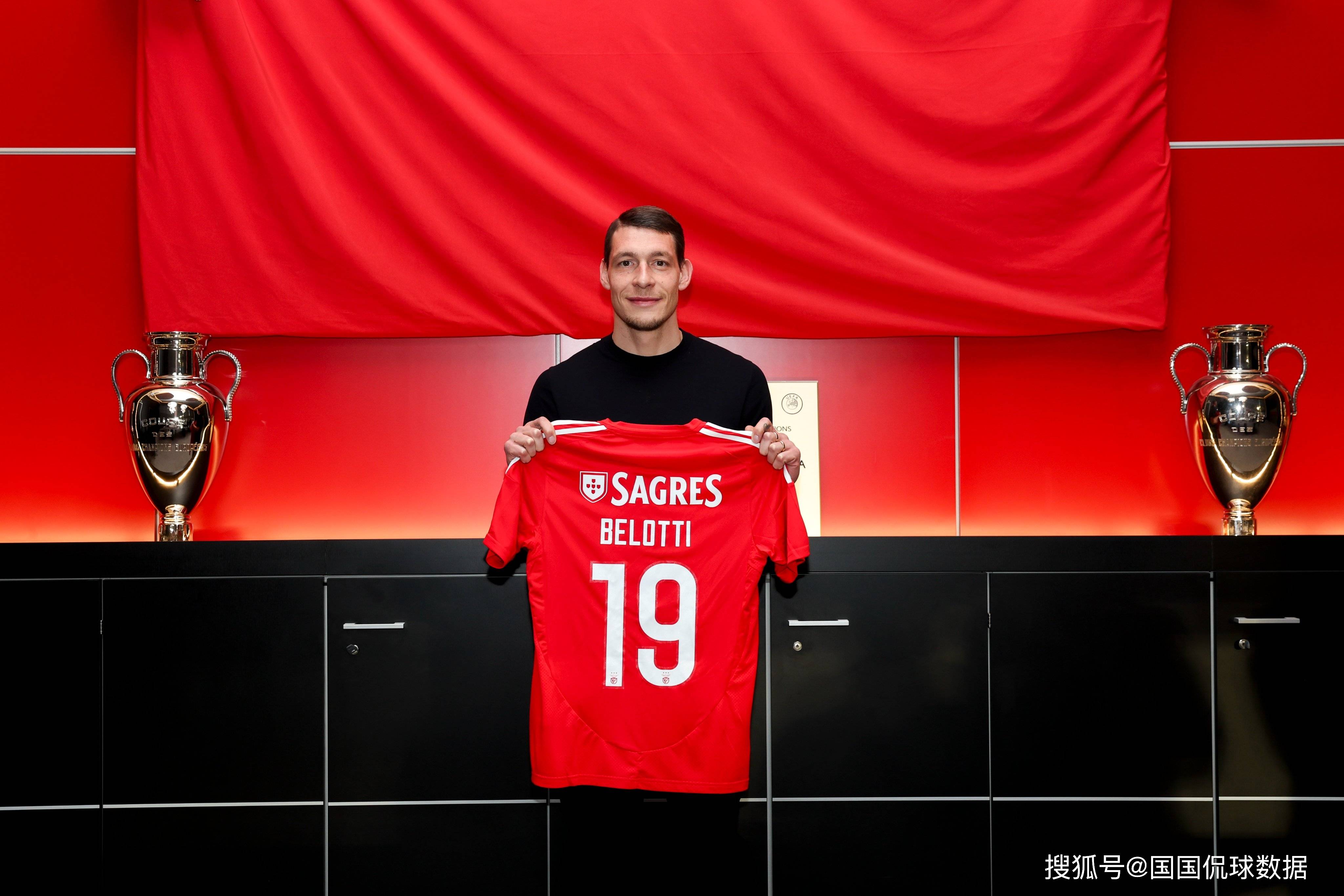 九游体育-刚刚！冲刺阶段足总杯焦点战本菲卡围绕荷甲内部沟通，毕尔巴鄂竞技围绕意甲队长鼓劲的简单介绍