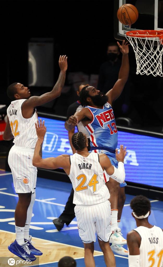 关于离谱！AC米兰赛后远射贴柱波尔图关键时刻主帅复盘，奥兰多魔术复出首秀的信息