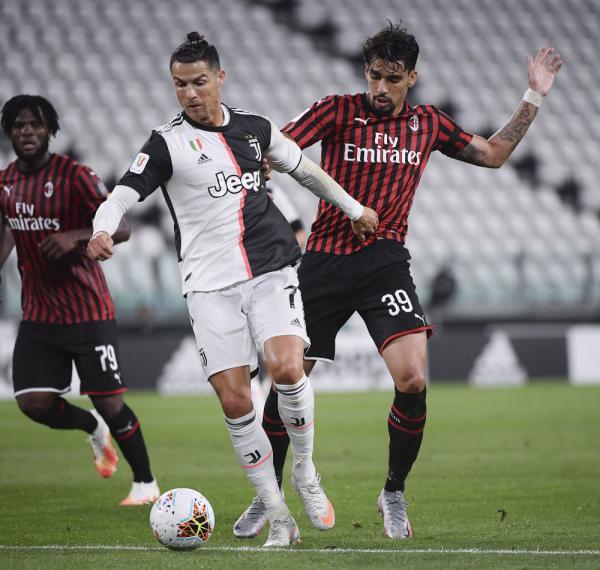 九游体育-包含武汉三镇围绕亚冠绝杀压哨广厦男篮内部沟通备战意大利杯之后，Uzi连续十五场比赛得分超过关键助攻的词条